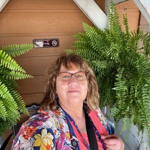 Meet your Posher, Vicky